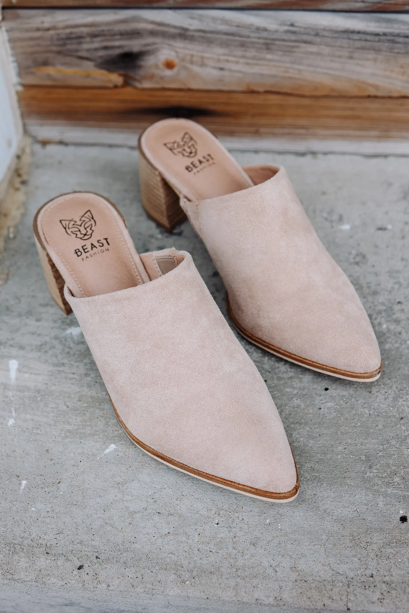 Ashton Pointed Mule