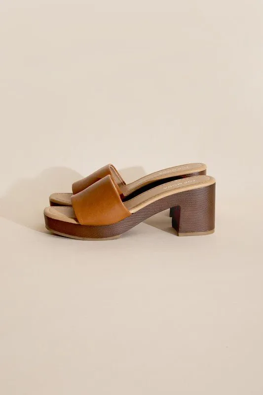 Lauren Slide Sandal