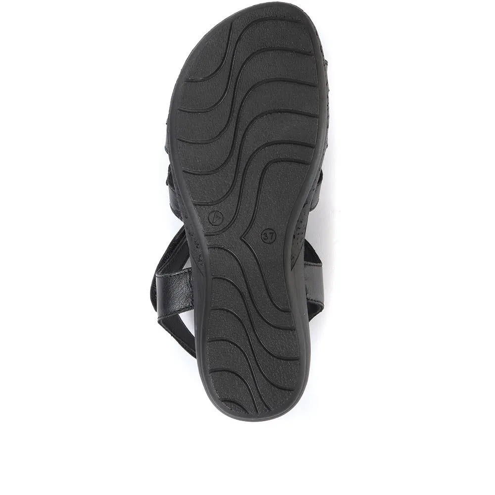 Leather T-Bar Sandals - LUCK33015 / 320 059